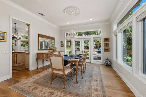 Dining - 799 Hygeia Ave, Encinitas, CA 92024 photo 3 of 5