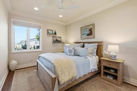 Bedroom - 799 Hygeia Ave, Encinitas, CA 92024 photo 5 of 5
