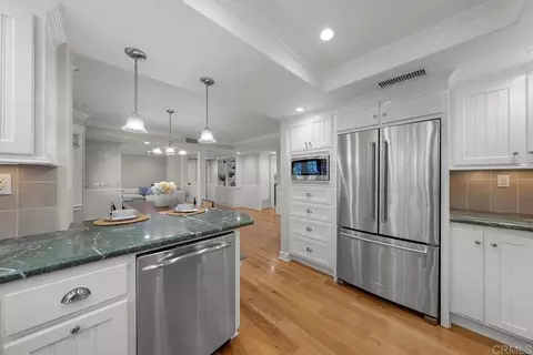 Kitchen - 2148 S Coast Hwy, Oceanside, CA 92054 photo 3 of 4
