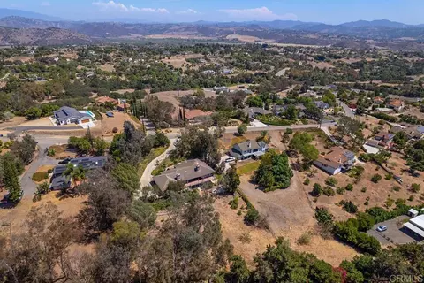 View/Area - 3911 Alta Vista Dr, Fallbrook, CA 92028 photo 6 of 8