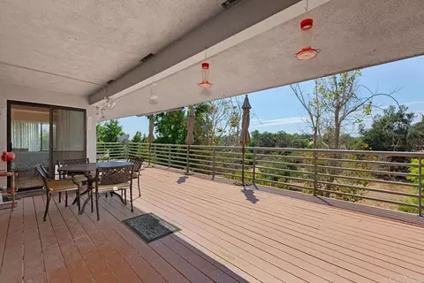 Exterior - 3911 Alta Vista Dr, Fallbrook, CA 92028 photo 3 of 10