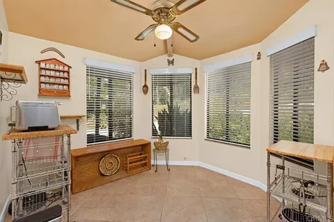 Kitchen - 3911 Alta Vista Dr, Fallbrook, CA 92028 photo 7 of 7