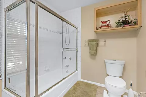 Bath - 3911 Alta Vista Dr, Fallbrook, CA 92028 photo 4 of 5
