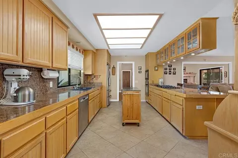 Kitchen - 3911 Alta Vista Dr, Fallbrook, CA 92028 photo 1 of 7