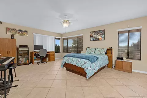 Bedroom - 3911 Alta Vista Dr, Fallbrook, CA 92028 photo 1 of 4
