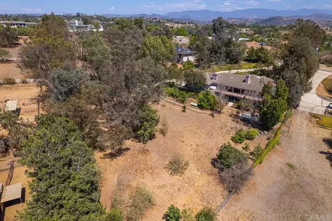 View/Area - 3911 Alta Vista Dr, Fallbrook, CA 92028 photo 5 of 8