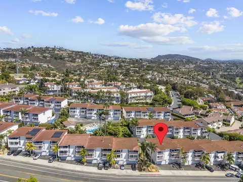 View/Area - 2335 Caringa Way #18, Carlsbad, CA 92009 photo 3 of 14