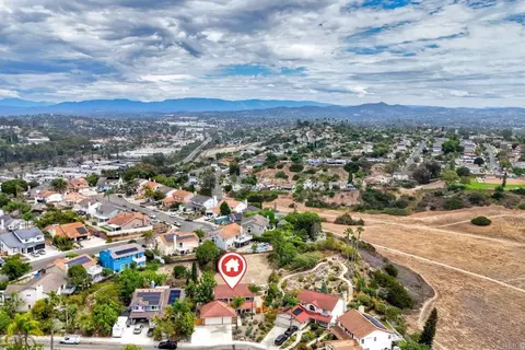 View/Area - 3879 Cornell Dr, Oceanside, CA 92056 photo 4 of 6