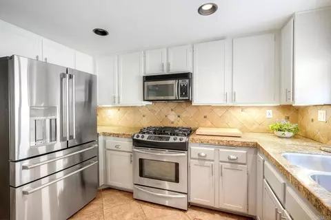 Kitchen - 3879 Cornell Dr, Oceanside, CA 92056 photo 3 of 4