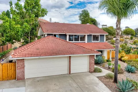 Exterior - 3879 Cornell Dr, Oceanside, CA 92056 photo 2 of 9