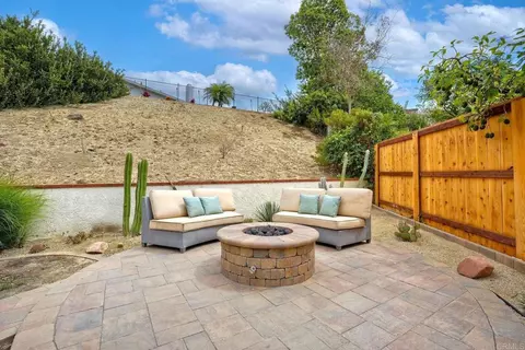 Exterior - 3879 Cornell Dr, Oceanside, CA 92056 photo 7 of 9