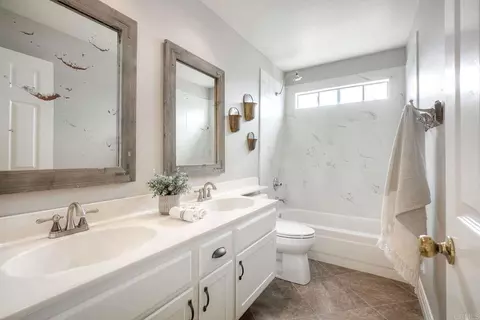 Bath - 3879 Cornell Dr, Oceanside, CA 92056 photo 5 of 5