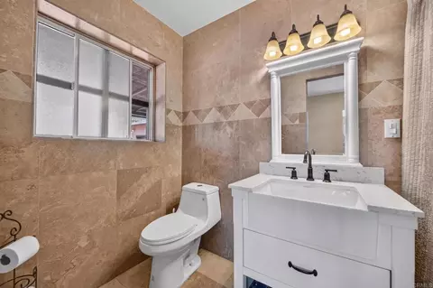 Bath - 13385 Marjay Dr, Lakeside, CA 92040 photo 1 of 3