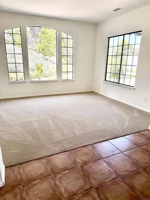 Living - 3506 Lancewood Way, Fallbrook, CA 92028 photo 2 of 6