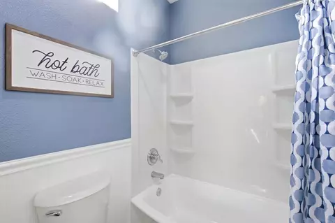 Bath - 28362 Pueblo Dr, Trabuco Canyon, CA 92679 photo 2 of 4