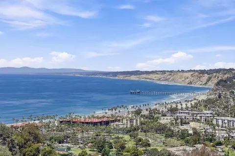 View/Area - 7631 Hillside Dr, La Jolla, CA 92037 photo 2 of 5