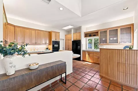 Kitchen - 7631 Hillside Dr, La Jolla, CA 92037 photo 1 of 5