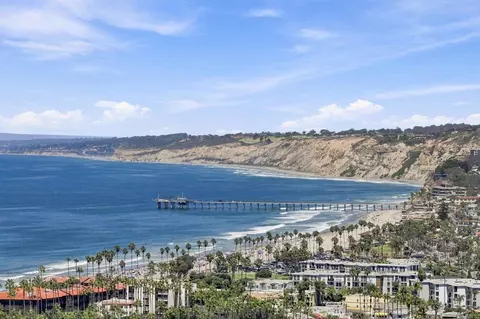 View/Area - 7631 Hillside Dr, La Jolla, CA 92037 photo 3 of 5