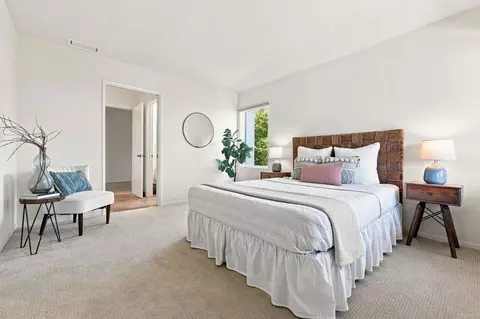 Bedroom - 7631 Hillside Dr, La Jolla, CA 92037 photo 4 of 8