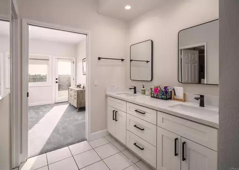 Bath - 3461 Corvallis St, Carlsbad, CA 92010 photo 1 of 2