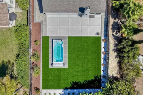 View/Area - 832 Grapevine Rd, Vista, CA 92083 photo 2 of 2
