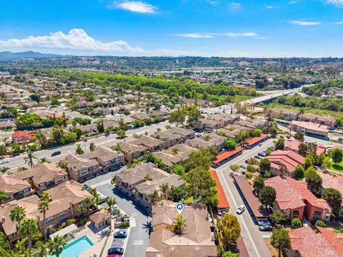 View/Area - 625 Sumner Way #4, Oceanside, CA 92058 photo 2 of 3