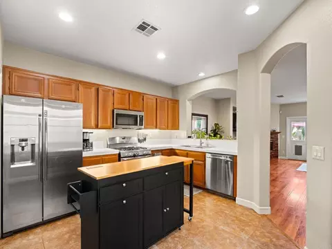 Kitchen - 625 Sumner Way #4, Oceanside, CA 92058 photo 2 of 4