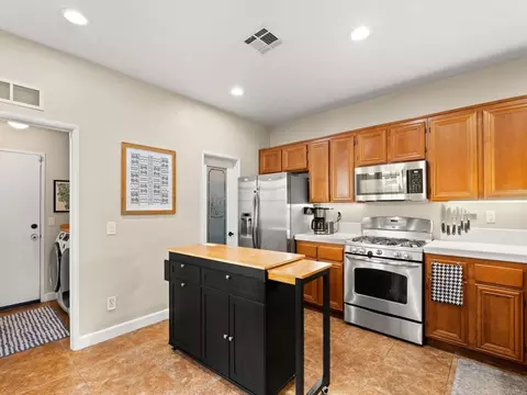 Kitchen - 625 Sumner Way #4, Oceanside, CA 92058 photo 1 of 4