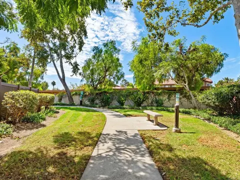 Exterior - 625 Sumner Way #4, Oceanside, CA 92058 photo 10 of 10