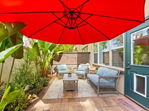 Exterior - 625 Sumner Way #4, Oceanside, CA 92058 photo 2 of 10