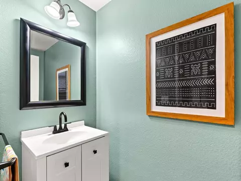 Bath - 625 Sumner Way #4, Oceanside, CA 92058 photo 1 of 5