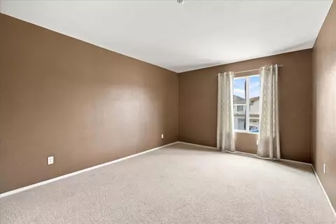 Bedroom - 5014 Lake Circle Rd, Fallbrook, CA 92028 photo 4 of 5