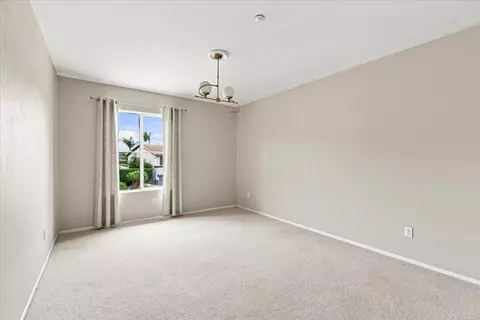 Bedroom - 5014 Lake Circle Rd, Fallbrook, CA 92028 photo 2 of 5