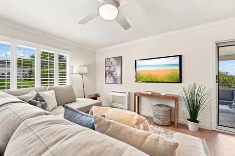 Living - 1721 Pleasantdale Dr, Encinitas, CA 92024 photo 2 of 6