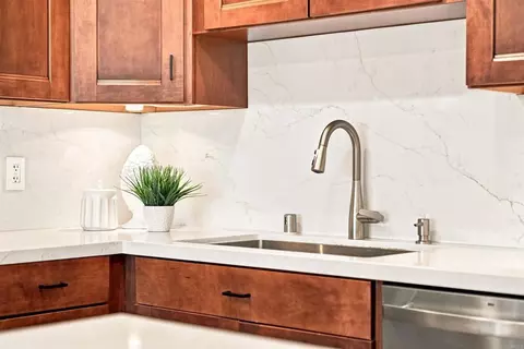 Kitchen - 1721 Pleasantdale Dr, Encinitas, CA 92024 photo 4 of 4