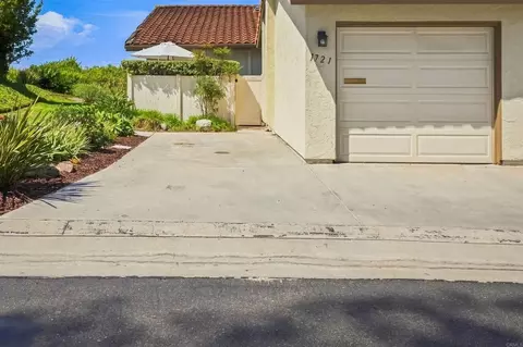 Exterior - 1721 Pleasantdale Dr, Encinitas, CA 92024 photo 5 of 18