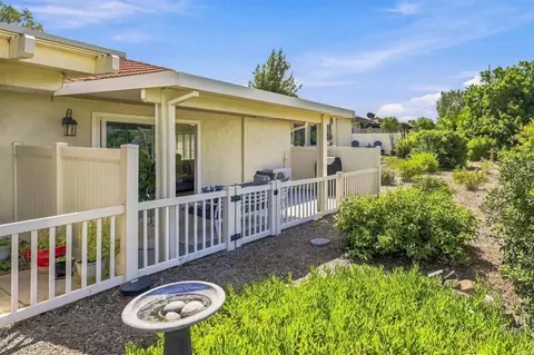 Exterior - 1721 Pleasantdale Dr, Encinitas, CA 92024 photo 12 of 18