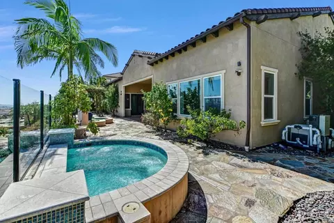 Exterior - 2571 Glasgow Dr, Carlsbad, CA 92010 photo 5 of 20