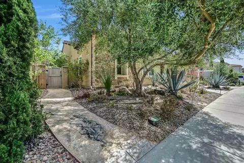 Exterior - 2571 Glasgow Dr, Carlsbad, CA 92010 photo 8 of 20