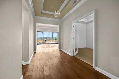 Entry Way - 2571 Glasgow Dr, Carlsbad, CA 92010 photo 2 of 7