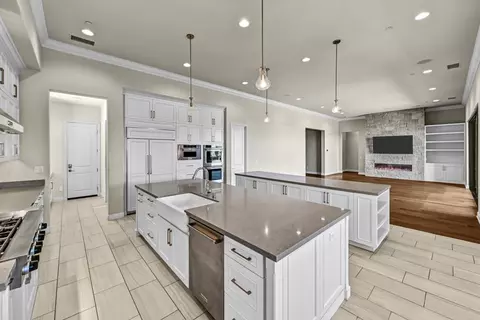 Kitchen - 2571 Glasgow Dr, Carlsbad, CA 92010 photo 2 of 7