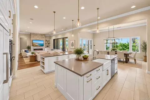Kitchen - 2571 Glasgow Dr, Carlsbad, CA 92010 photo 3 of 7