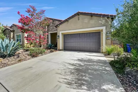 Exterior - 2571 Glasgow Dr, Carlsbad, CA 92010 photo 15 of 20