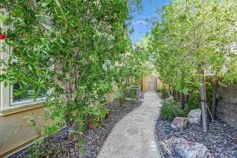 Exterior - 2571 Glasgow Dr, Carlsbad, CA 92010 photo 7 of 20