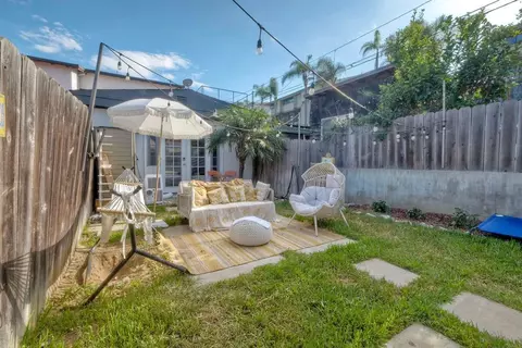 Exterior - 1034 3rd St, Encinitas, CA 92024 photo 4 of 5