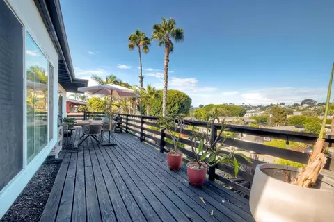 Exterior - 1034 3rd St, Encinitas, CA 92024 photo 3 of 5