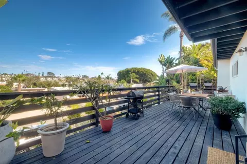 Exterior - 1034 3rd St, Encinitas, CA 92024 photo 2 of 5