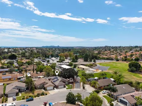 View/Area - 157 S Mercedes Rd, Fallbrook, CA 92028 photo 3 of 5