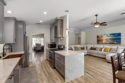 Kitchen - 157 S Mercedes Rd, Fallbrook, CA 92028 photo 3 of 4