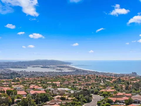 View/Area - 2237 Via Pedrera, La Jolla, CA 92037 photo 5 of 5